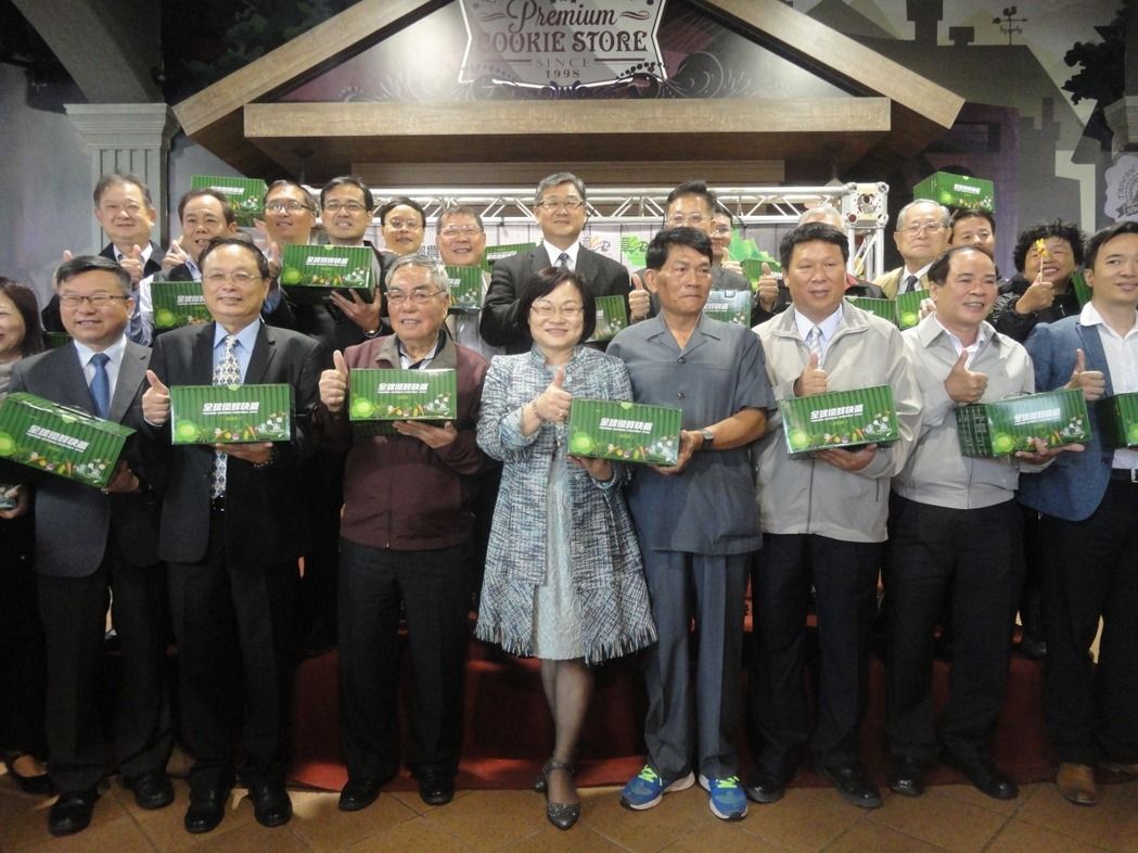 搶救菜金菜土 彰縣高麗菜棒餅乾今上市 搶救菜金菜土 彰縣高麗菜棒餅乾今上市